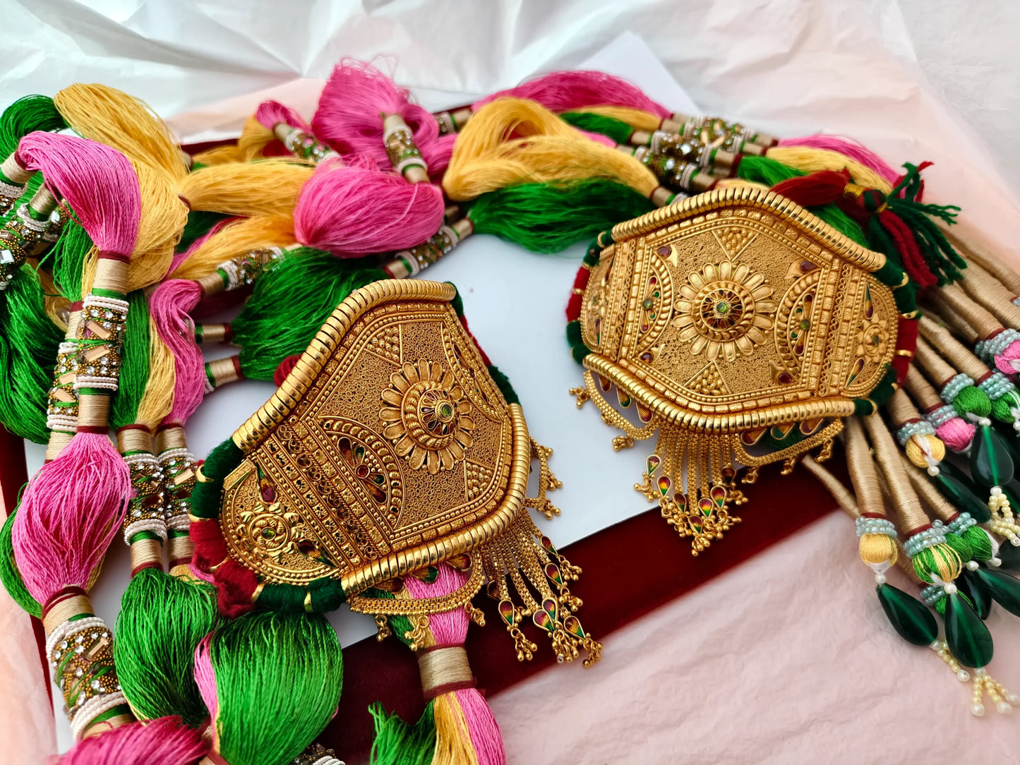 Bajuband with loom 55