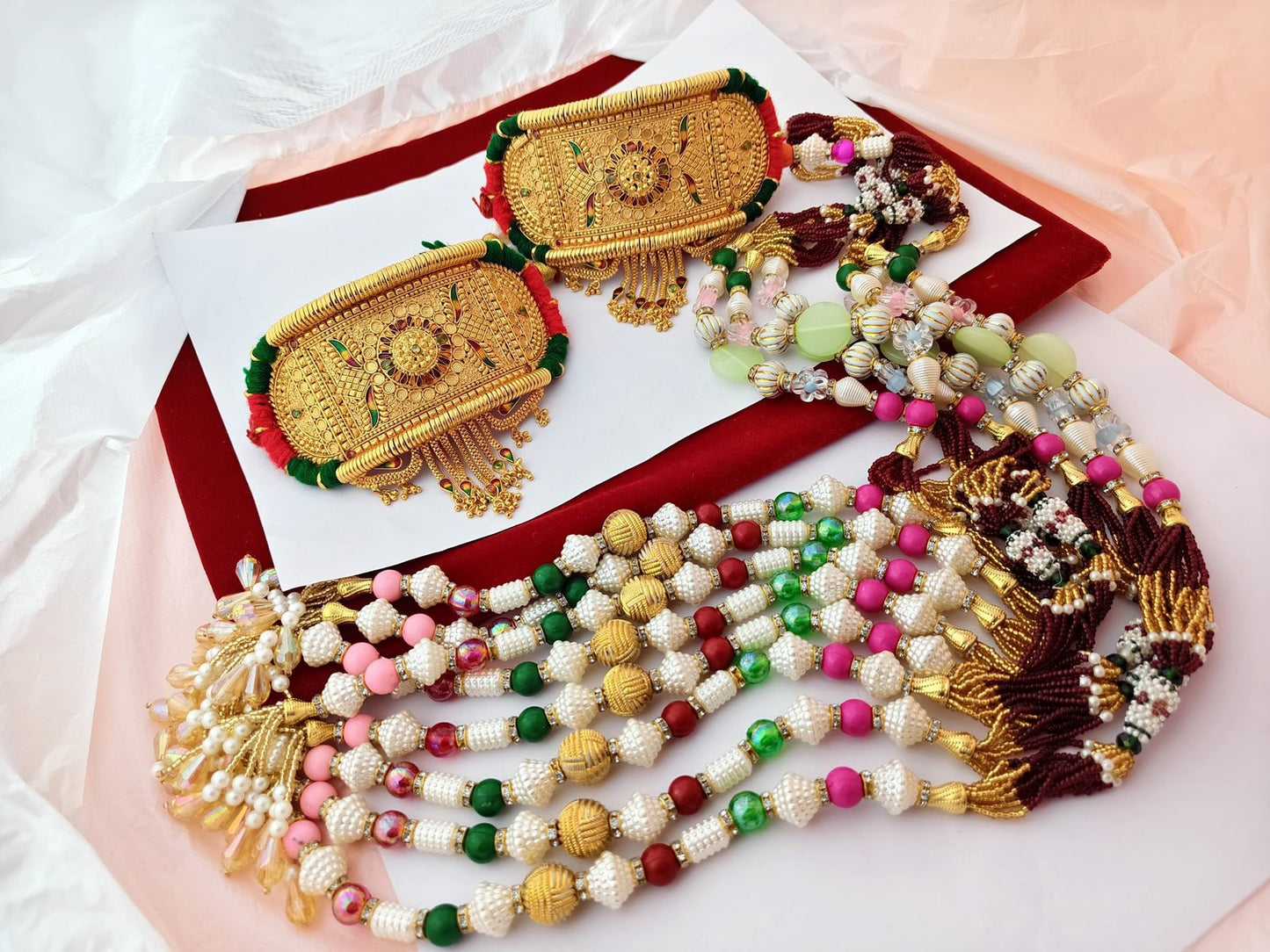 Bajuband with loom 9