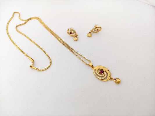 Pendant With Chain 81