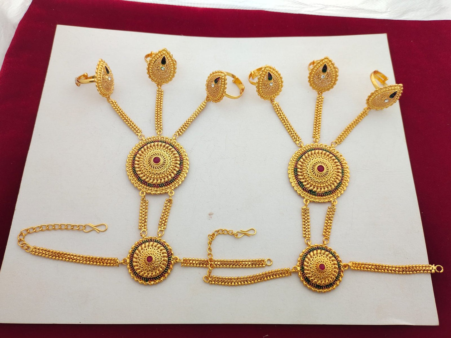 Hathful/Hathpanja 335