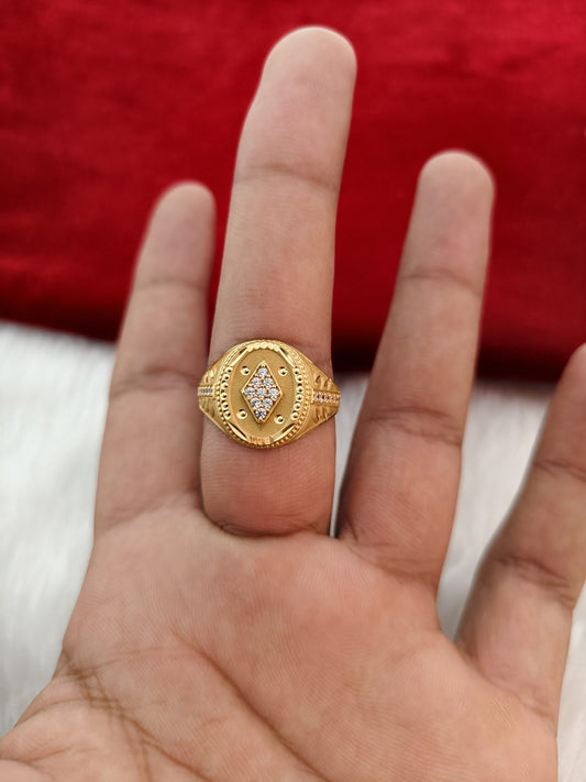 Jent's finger ring 185